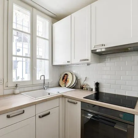 Hostnfly - Charming Studio With Mezzanine Appartement *